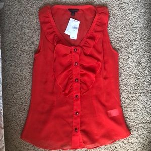 NWT Banana Republic sleeveless shirt.